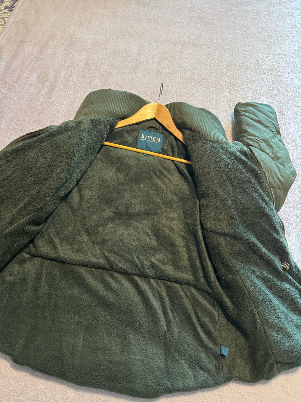 Bitten by Sarah Jessica Parker Olive Green Puffer Jacket - Picture 4 of 10